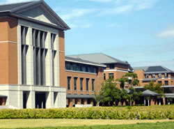 関西外国語大学(中宮キャンパス)