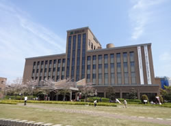 阪南大学