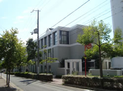 神戸山手短期大学