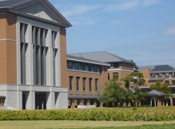 関西外国語大学　中宮キャンパス