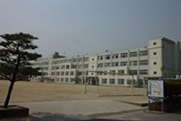 北清水小学校